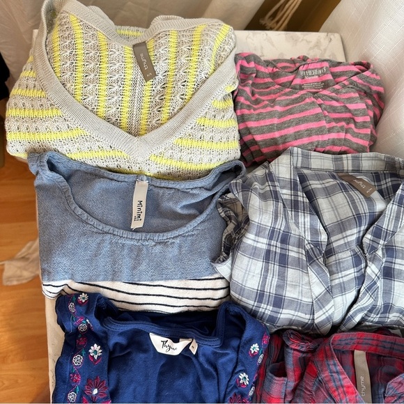 BUNDLE/LOT of  8 MATERNITY Women’s Shirts ALL Size Medium - Picture 4 of 13